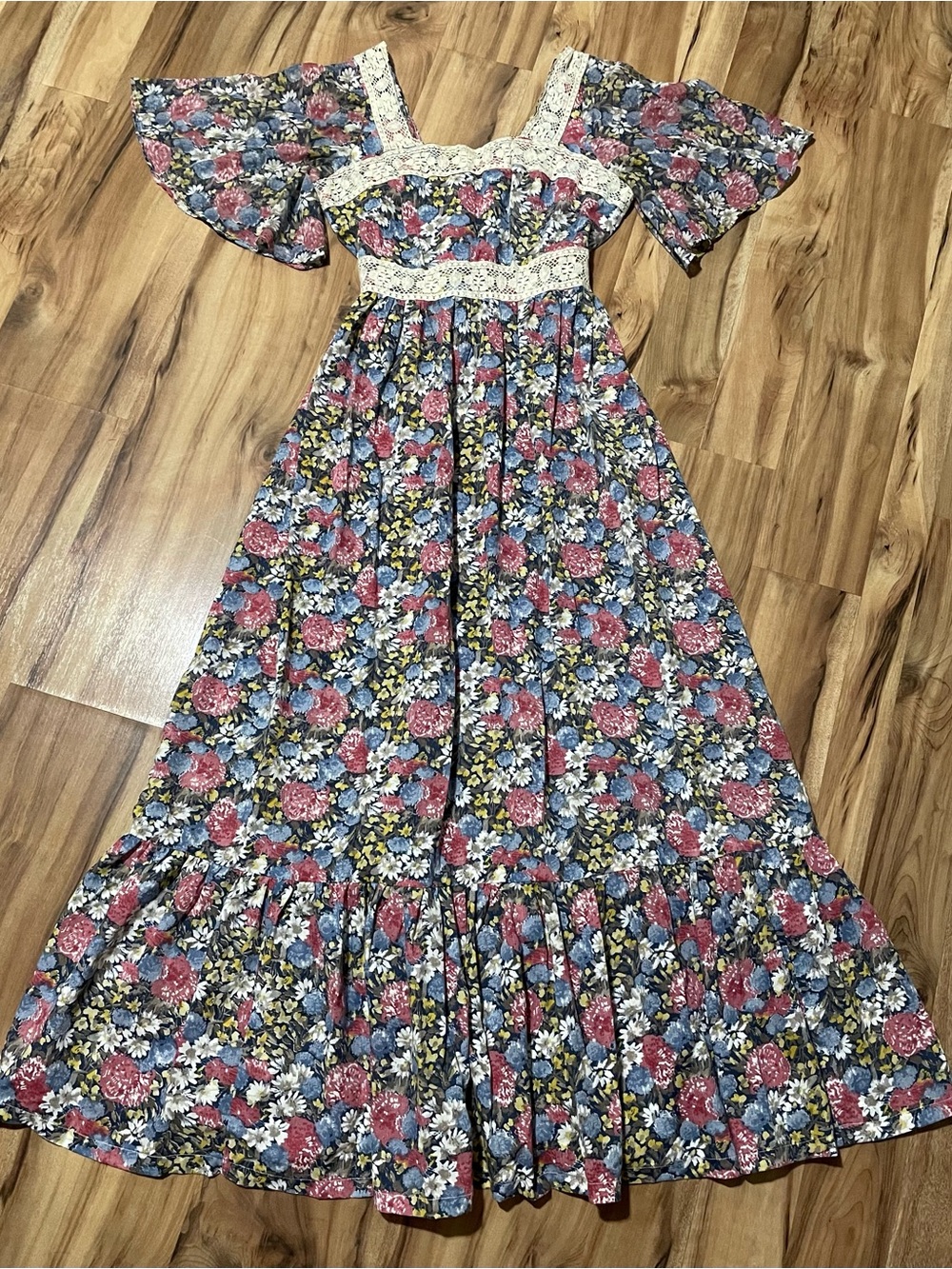 VTG 70s Sears Fashions Floral Maxi Dress Lace Flutter Sleeve Prairie Boho
